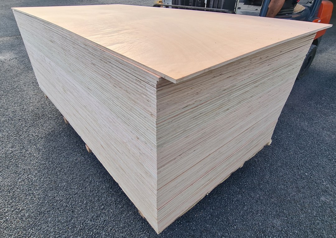 12mm Poplar Core Okoume Veneer Plywood, Untreated 2400 x 1200