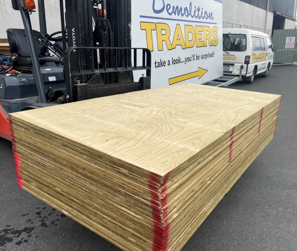 *PACK LOT* 12mm Downgrade H3 Treated Plywood 2400 x 1200 $54p/s