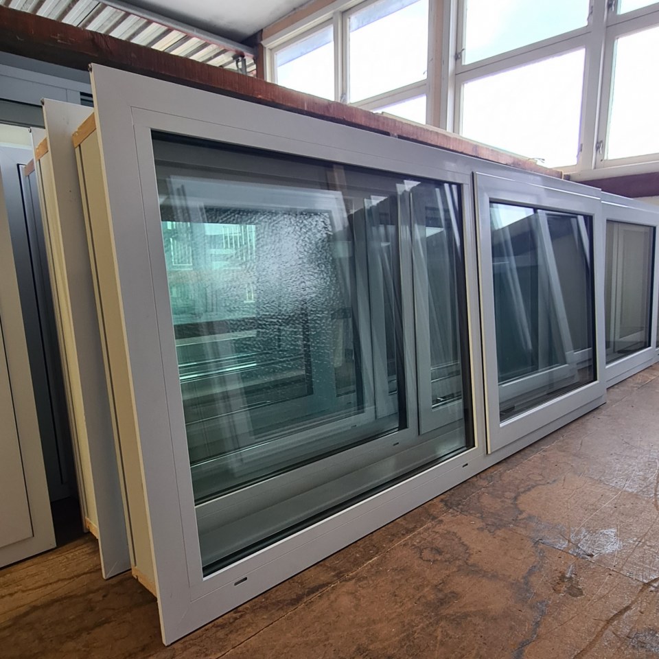 NEW Double Glazed Aluminium Window 1400 x 600 Arctic White