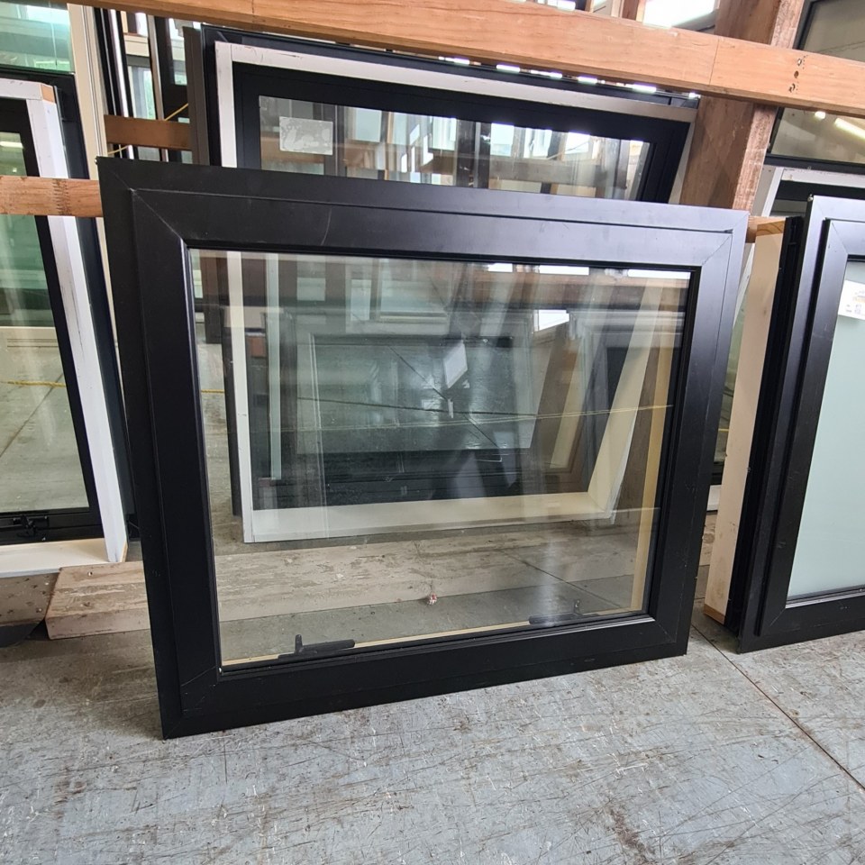 NEAR NEW Double Glazed Aluminium Window 785 x 650 #1671