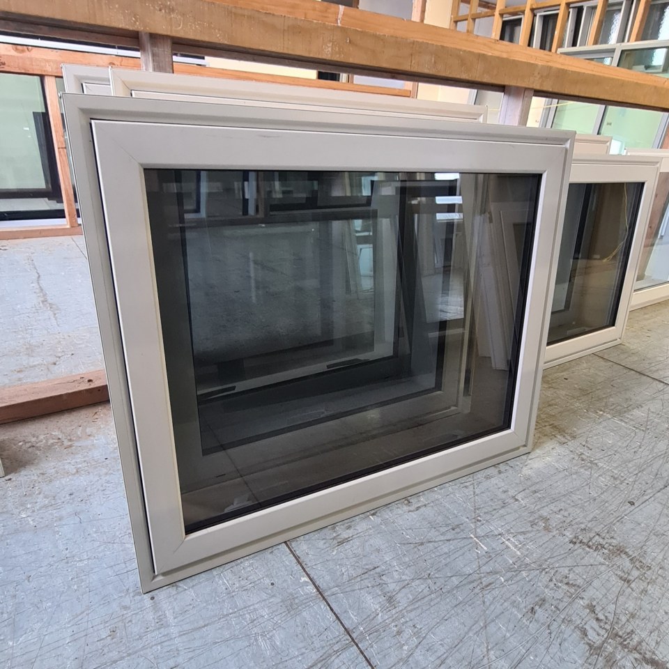 NEAR NEW Double Glazed Aluminium Window 845 x 655 #1673