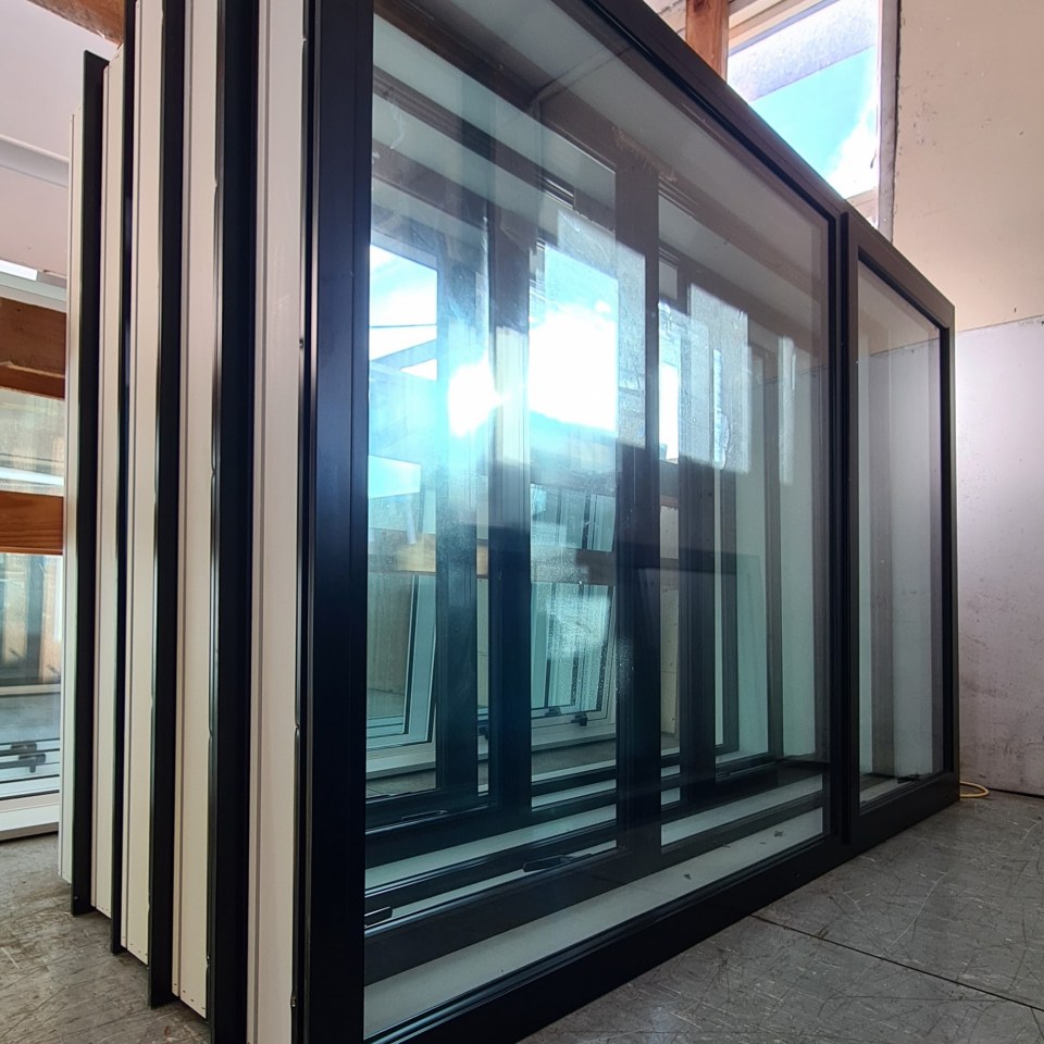NEW Double Glazed Aluminium Window 1800 x 1200 Matte Black