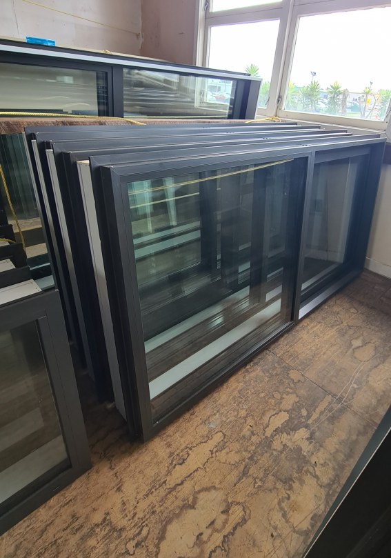 NEW Double Glazed Aluminium Sliding Window 1800 x 900