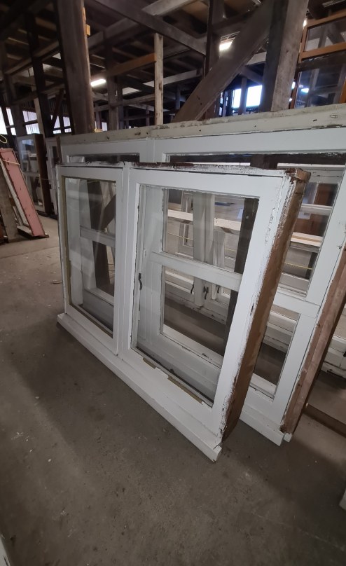 Recycled Wooden Window 1300 x 1000 #1867