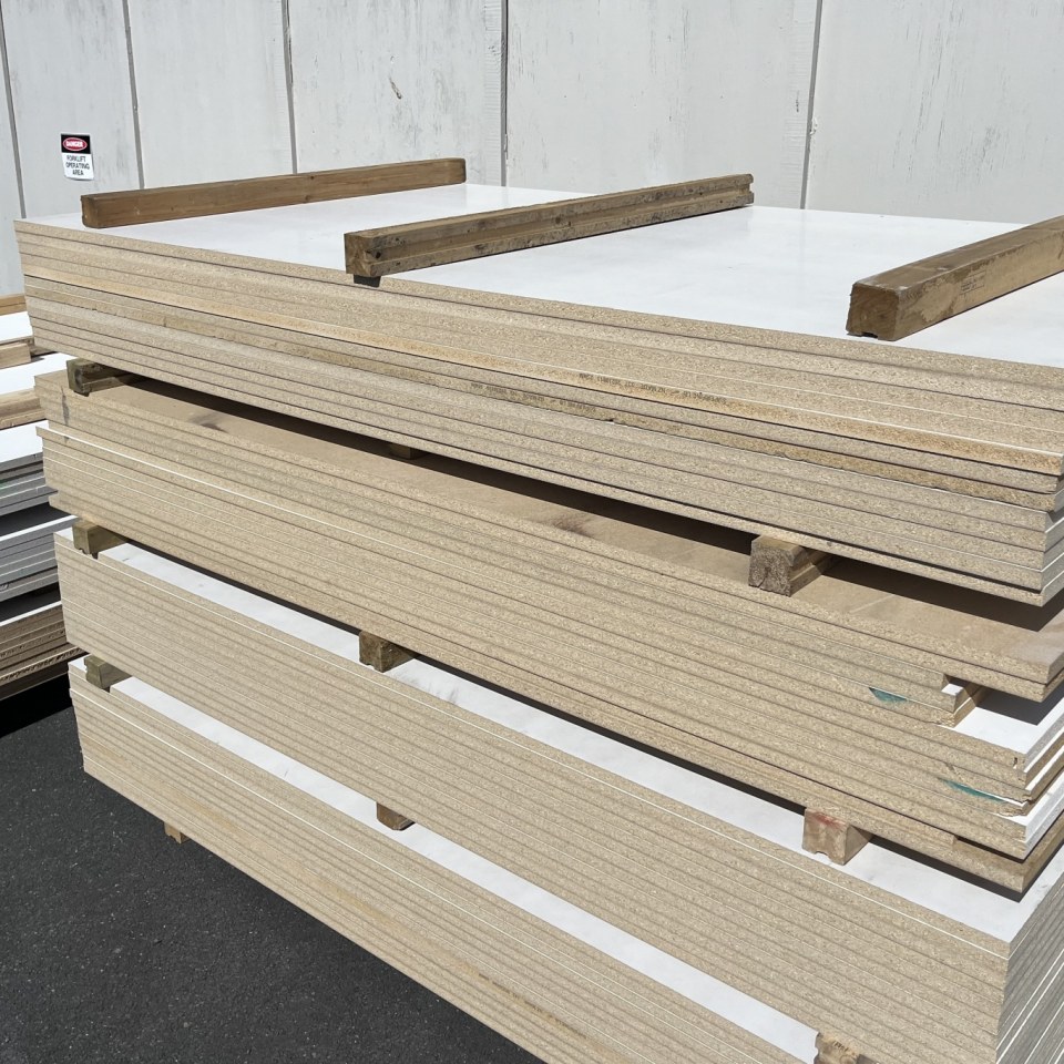 25mm Superfine Particle Board Flooring 2450 x 1750