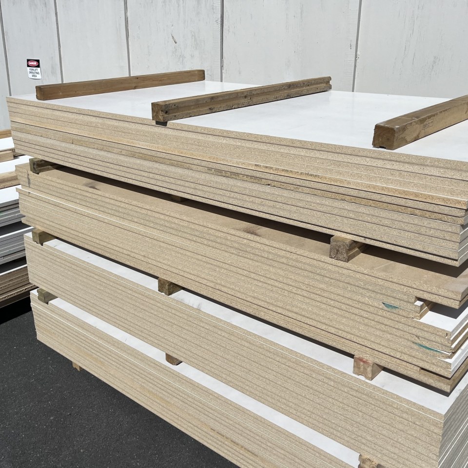 25mm Superfine Particle Board Flooring 2440 x 1750