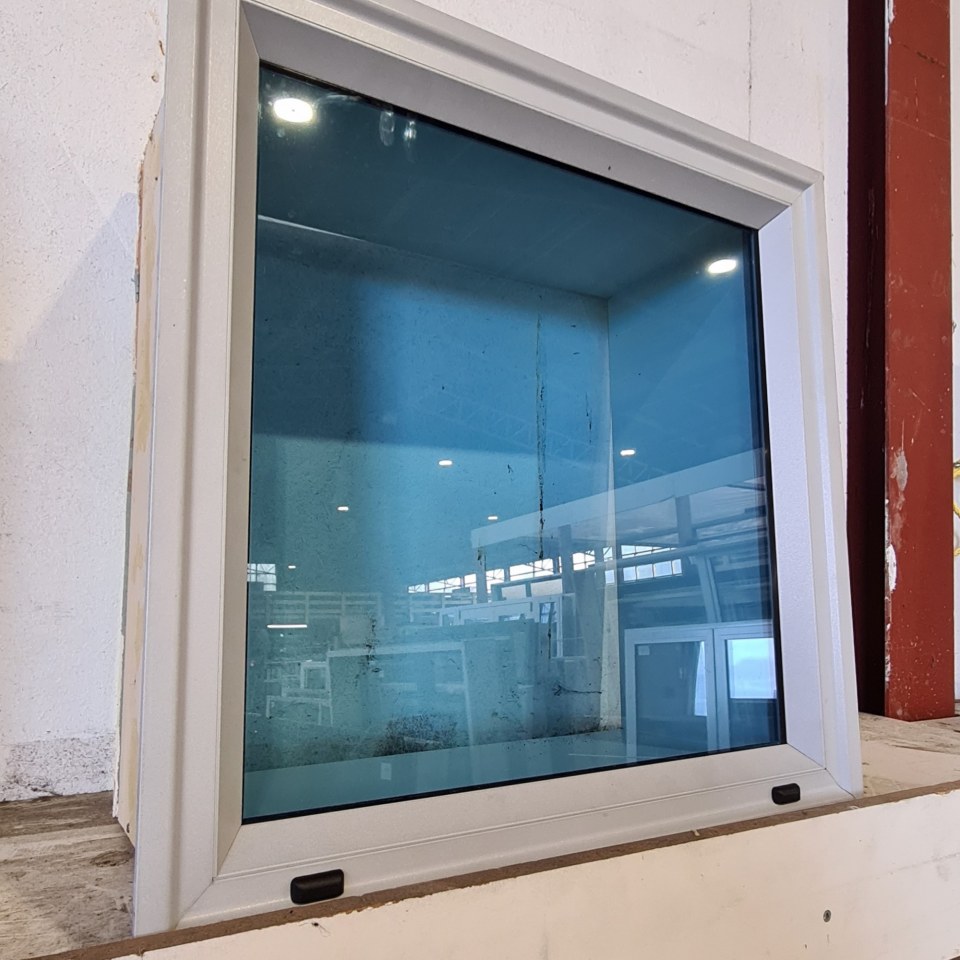 Recycled Aluminium Window 490 x 490 #3202