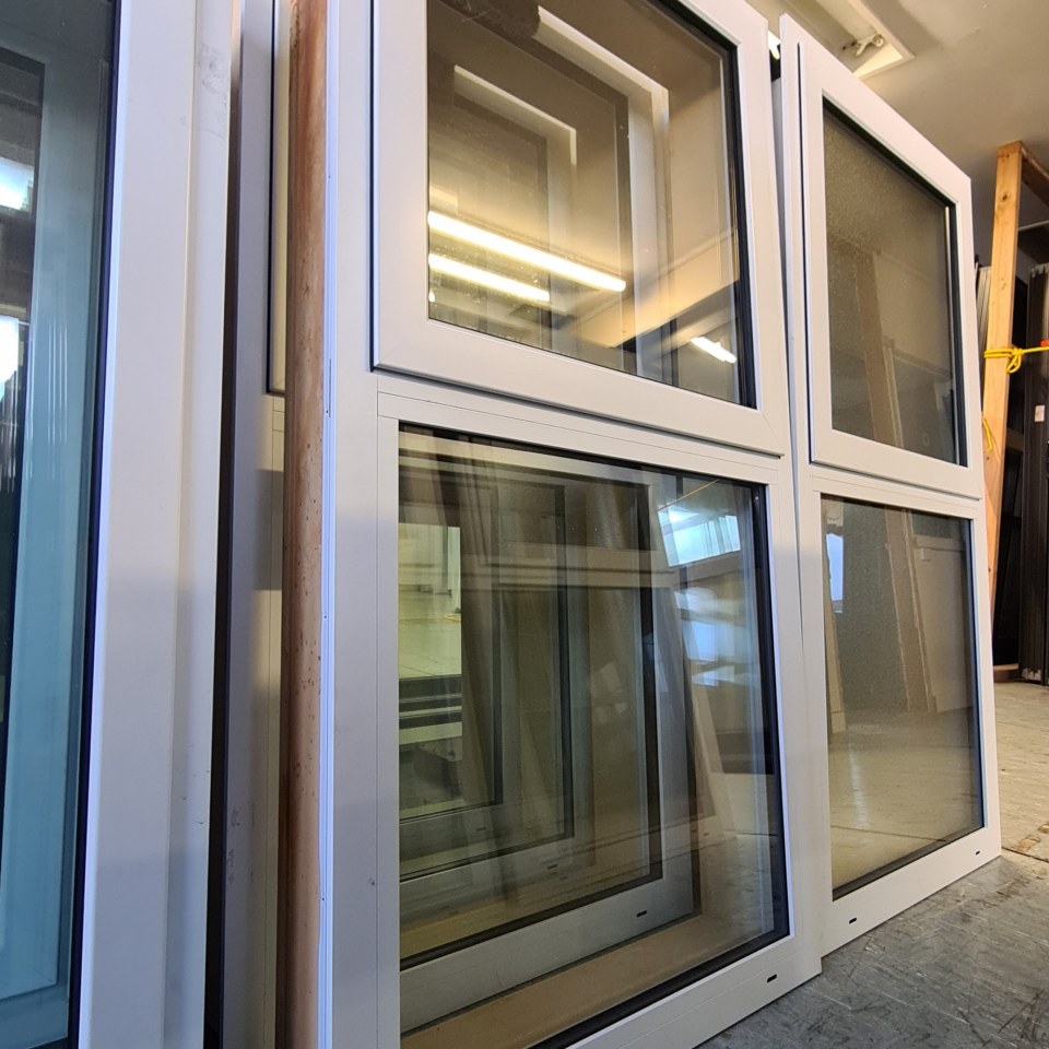 NEW Double Glazed Aluminium Window 600 x 1200 Arctic White