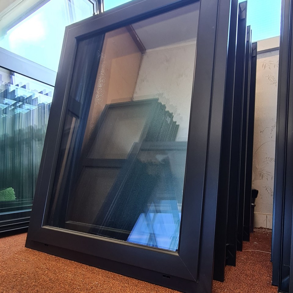 NEW LOW-E Double Glazed Aluminium Window 600 x 800 Flax Pod