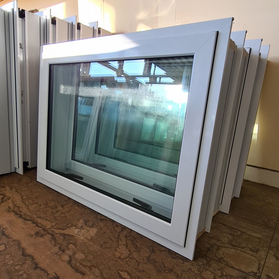 NEW Double Glazed Aluminium Window 800 x 600 Arctic White