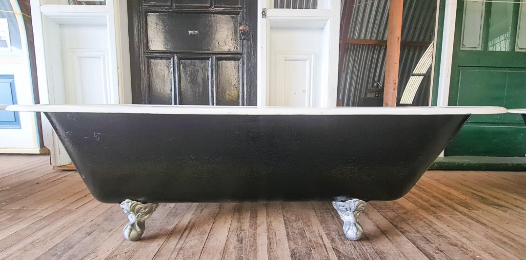 Recycled Pre-Primed Claw Foot Bath 1800 x 530