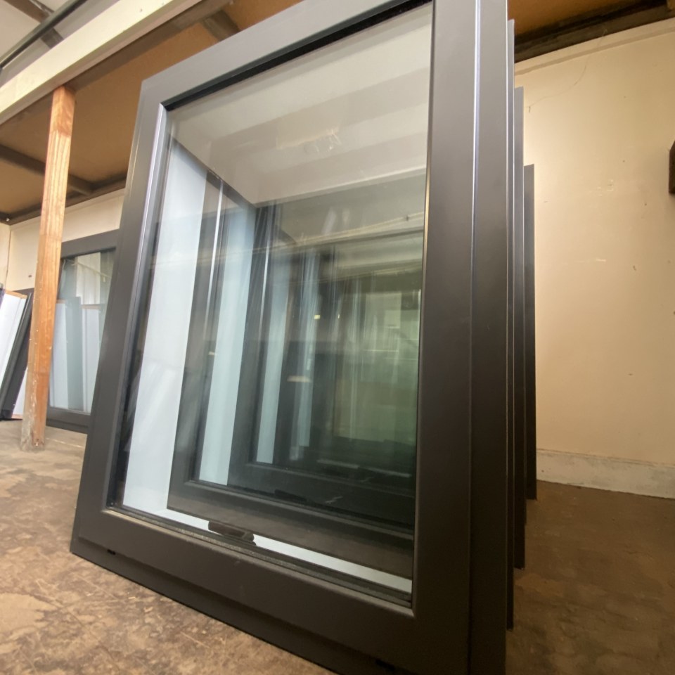 NEW Double Glazed Aluminium Window 600 x 800 Ironsand