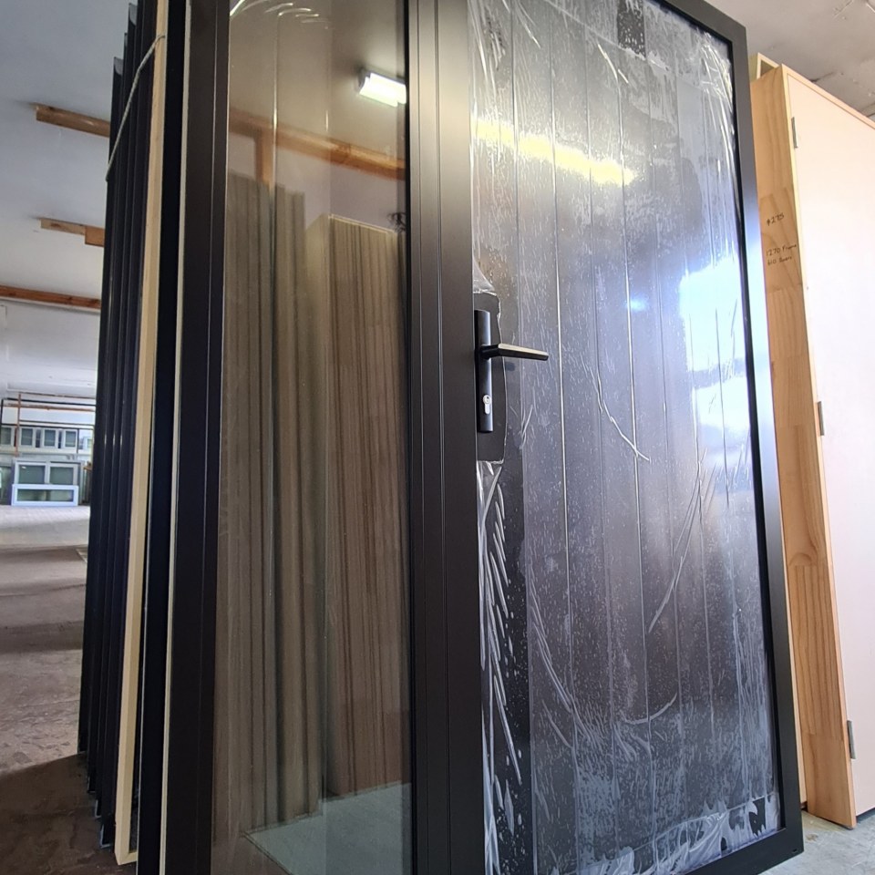 NEW Aluminium Frame Entrance Strata Door With DG Sidelite, Matte Black