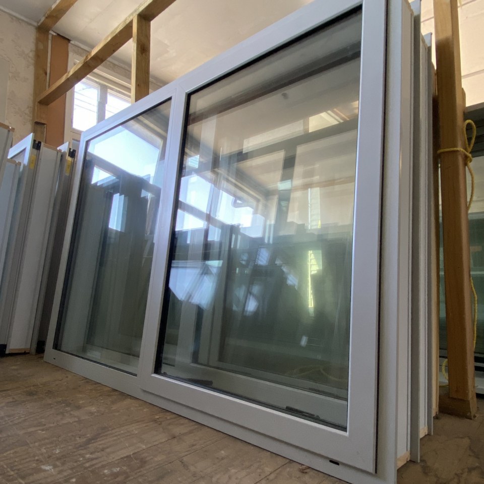 **SPECIAL** NEW Double Glazed Aluminium Window 1400 x 1000 Silver Pearl